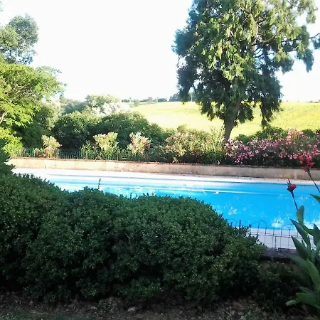 Bed and breakfast La Tarabelloise 3*